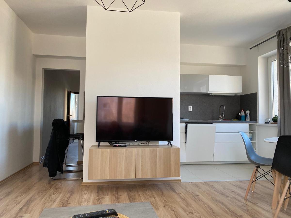 Apartman "Dunaj" Private Parking - Klimatizacia Шаморін Екстер'єр фото