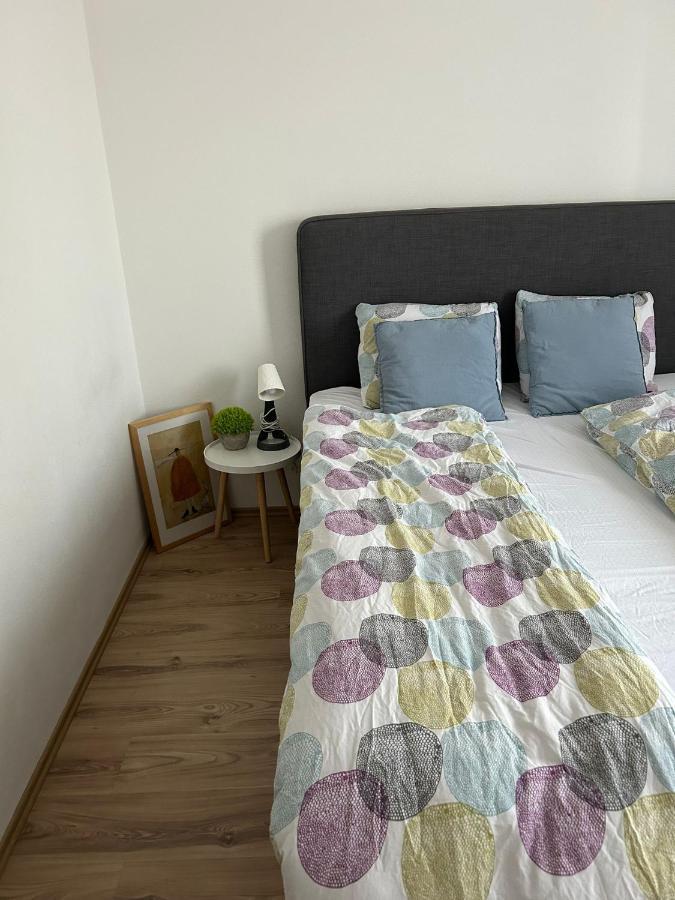 Apartman "Dunaj" Private Parking - Klimatizacia Шаморін Екстер'єр фото