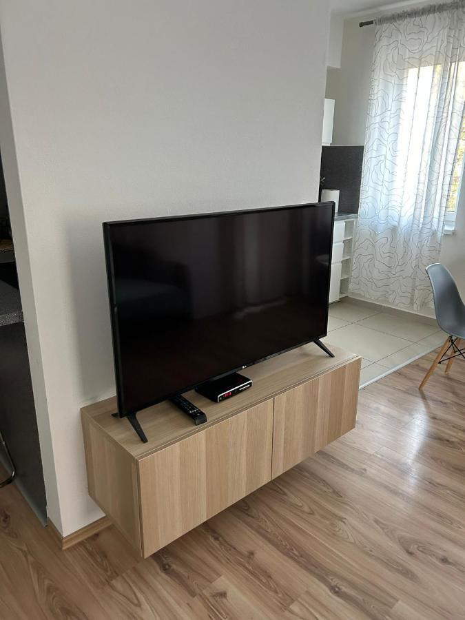 Apartman "Dunaj" Private Parking - Klimatizacia Шаморін Екстер'єр фото